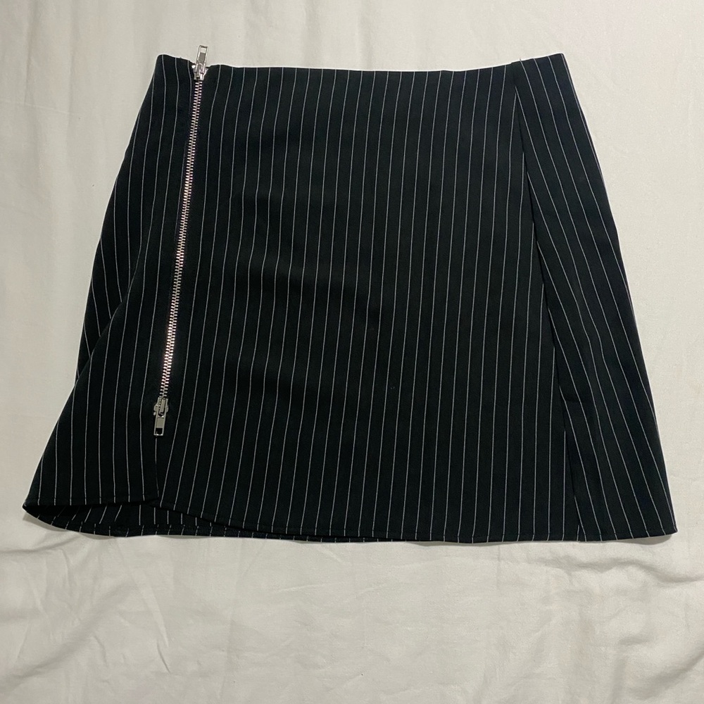 Elegant Black Pinstripe Mini Skirt with Zipper